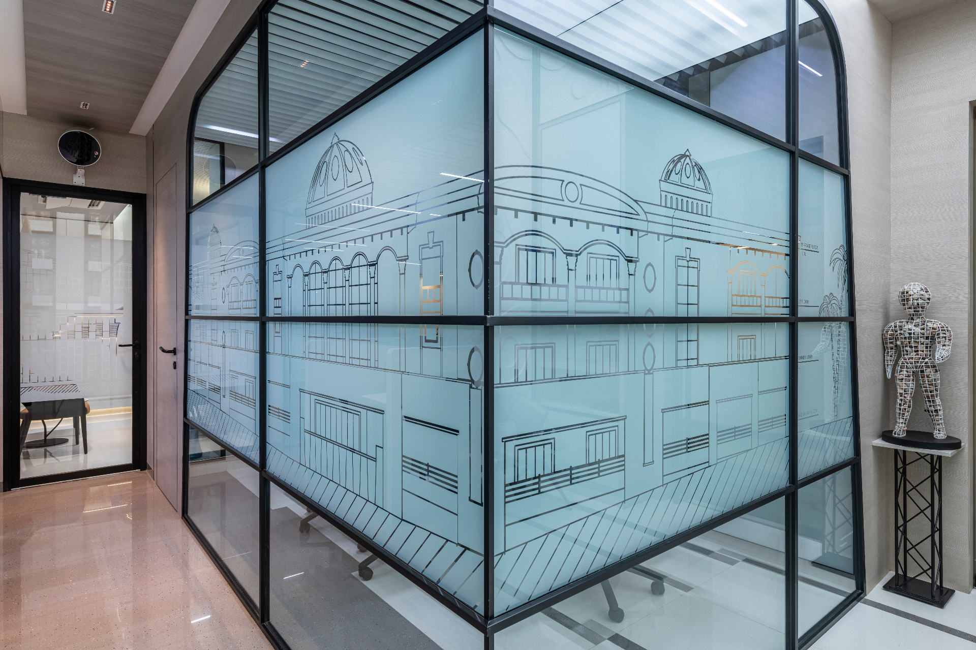 IDL studio detail